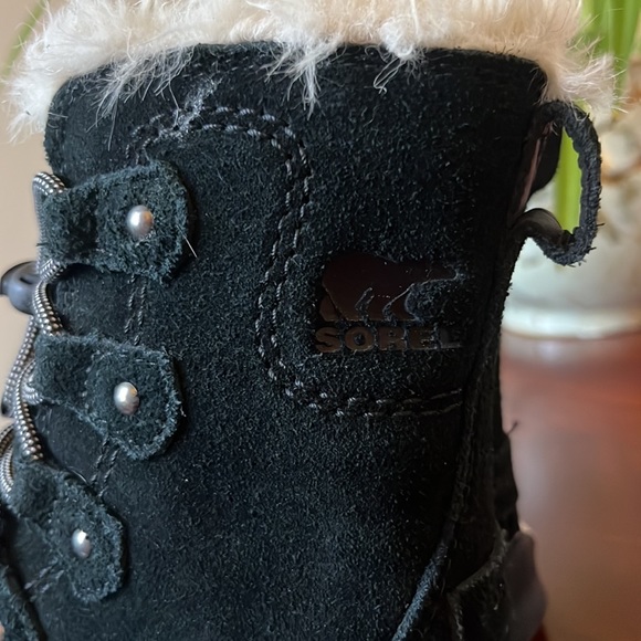 EUC Sorel Explorer Boots - Picture 3 of 5